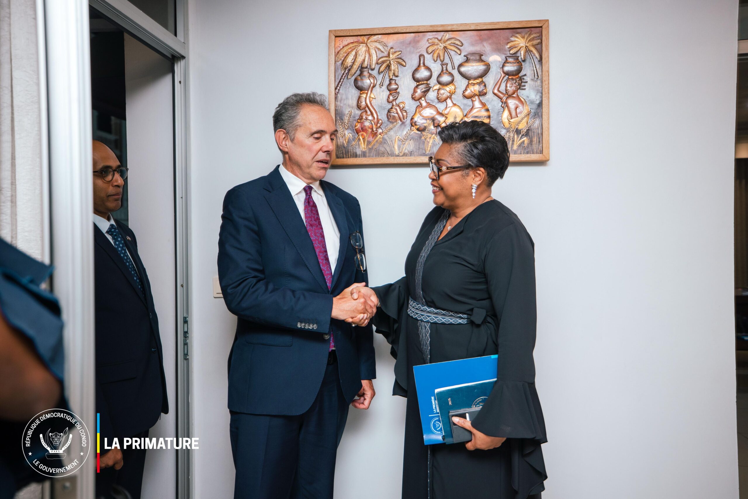 bca1fe28-755f-466b-bef4-ba28b05602dc